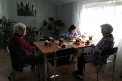 фото празднование пасхи в доме престарелых